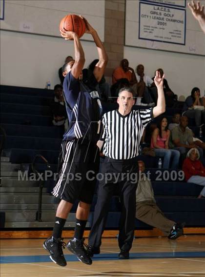 Thumbnail 2 in Sylmar vs. View Park Prep (MLK Hoops Shootout) photogallery.
