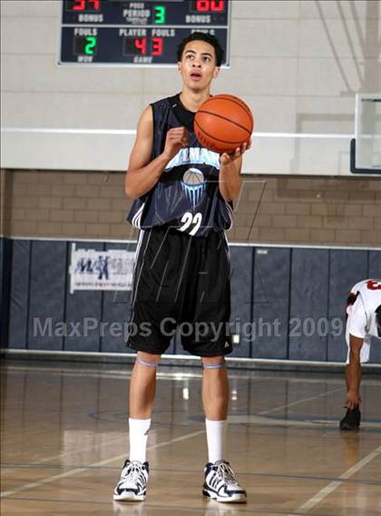 Thumbnail 2 in Sylmar vs. View Park Prep (MLK Hoops Shootout) photogallery.