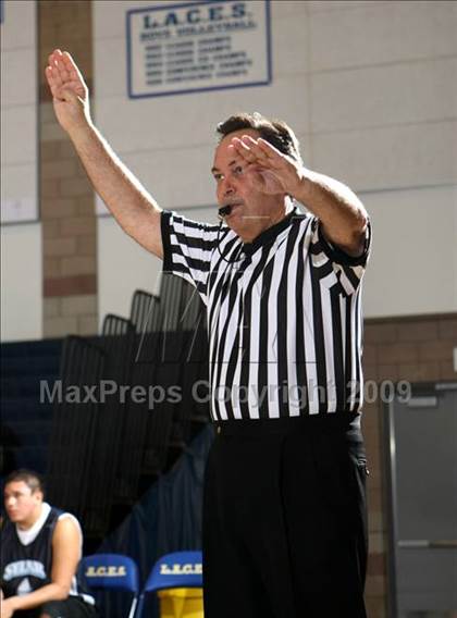Thumbnail 3 in Sylmar vs. View Park Prep (MLK Hoops Shootout) photogallery.