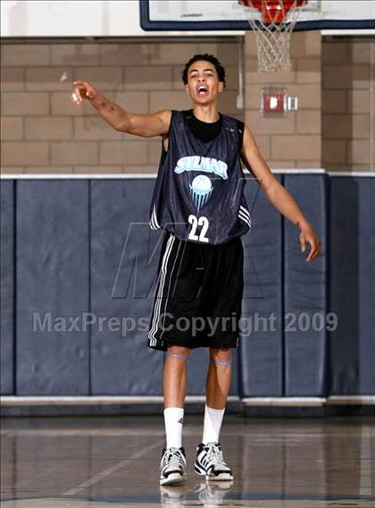 Thumbnail 1 in Sylmar vs. View Park Prep (MLK Hoops Shootout) photogallery.