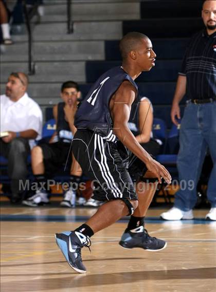 Thumbnail 1 in Sylmar vs. View Park Prep (MLK Hoops Shootout) photogallery.