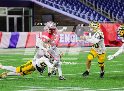 Thumbnail 3 in Catholic Memorial vs King Philip Regional (MIAA Division 2 Final) photogallery.