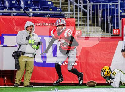 Thumbnail 2 in Catholic Memorial vs King Philip Regional (MIAA Division 2 Final) photogallery.