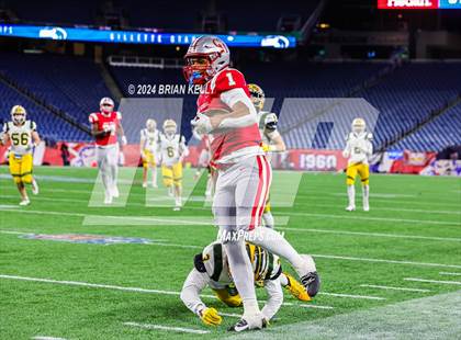 Thumbnail 2 in Catholic Memorial vs King Philip Regional (MIAA Division 2 Final) photogallery.