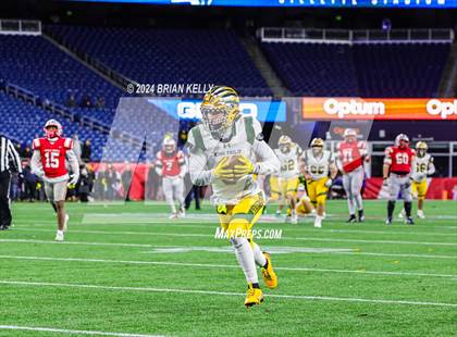Thumbnail 3 in Catholic Memorial vs King Philip Regional (MIAA Division 2 Final) photogallery.