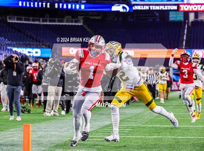 Thumbnail 2 in Catholic Memorial vs King Philip Regional (MIAA Division 2 Final) photogallery.