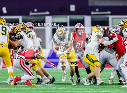 Thumbnail 2 in Catholic Memorial vs King Philip Regional (MIAA Division 2 Final) photogallery.