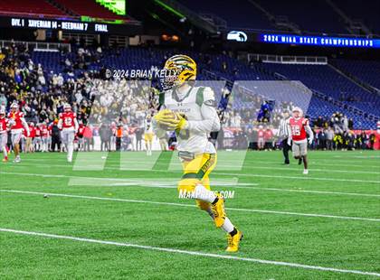Thumbnail 3 in Catholic Memorial vs King Philip Regional (MIAA Division 2 Final) photogallery.