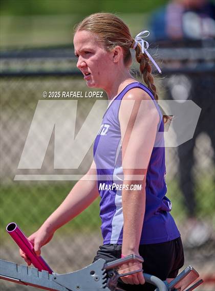 Thumbnail 3 in Lake Houston Conquerors Invitational (4x100M) photogallery.