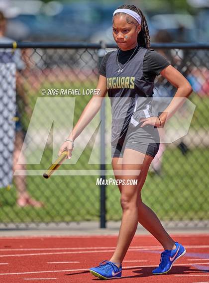 Thumbnail 2 in Lake Houston Conquerors Invitational (4x100M) photogallery.