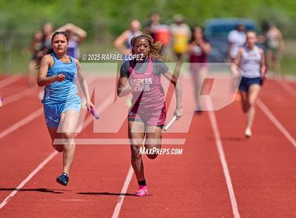 Thumbnail 2 in Lake Houston Conquerors Invitational (4x100M) photogallery.
