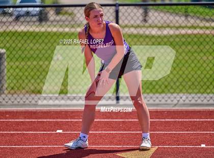 Thumbnail 3 in Lake Houston Conquerors Invitational (4x100M) photogallery.