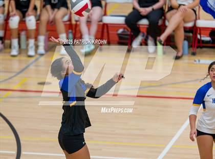 Thumbnail 1 in Hazen @ Newport - Bellevue photogallery.