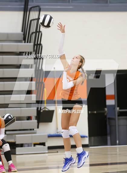 Thumbnail 2 in Mountain Ridge @ Skyridge (Sophomore) photogallery.