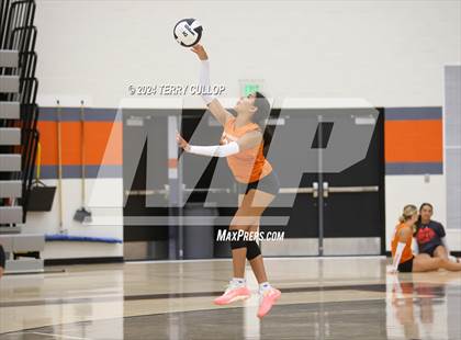 Thumbnail 2 in Mountain Ridge @ Skyridge (Sophomore) photogallery.