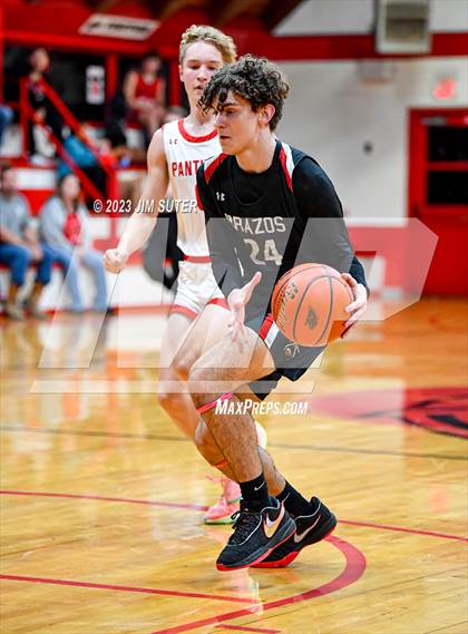 Thumbnail 2 in Burton vs Brazos photogallery.