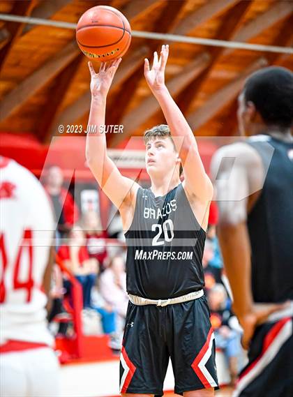 Thumbnail 1 in Burton vs Brazos photogallery.