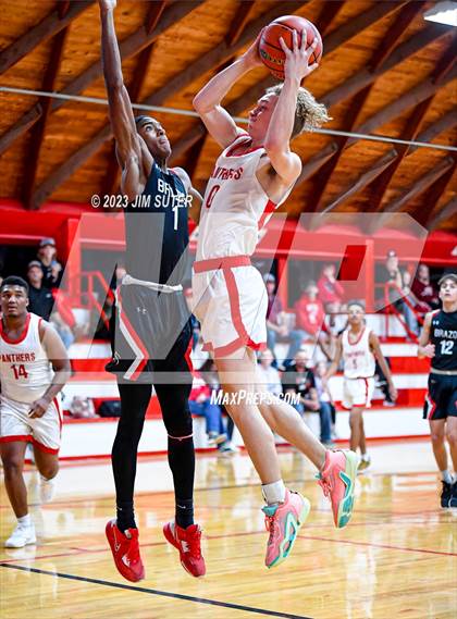 Thumbnail 1 in Burton vs Brazos photogallery.