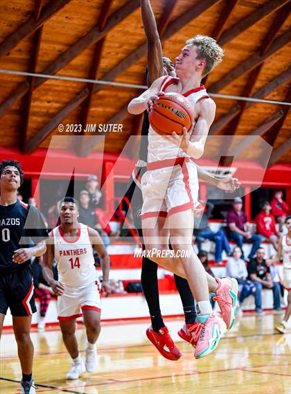 Thumbnail 2 in Burton vs Brazos photogallery.