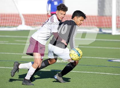 Thumbnail 3 in Medina Valley vs Highlands (SAISD Tournament) photogallery.