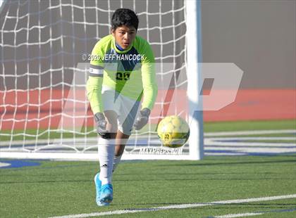 Thumbnail 2 in Medina Valley vs Highlands (SAISD Tournament) photogallery.