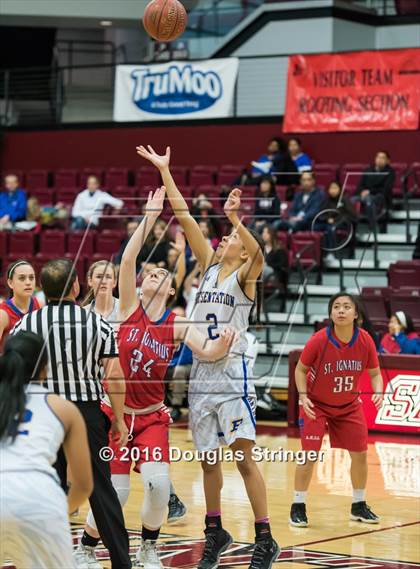 Thumbnail 2 in St. Ignatius vs. Presentation (CIF CCS D2 Final) photogallery.