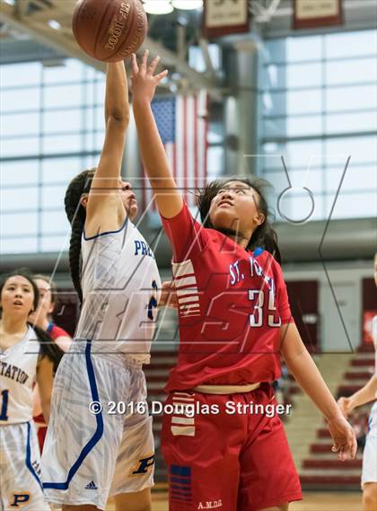 Thumbnail 2 in St. Ignatius vs. Presentation (CIF CCS D2 Final) photogallery.