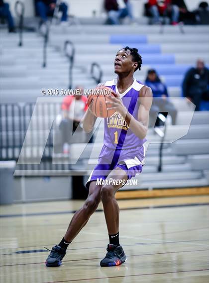 Thumbnail 1 in Lynwood vs  Van Nuys (Spot Up Christmas Classic) photogallery.