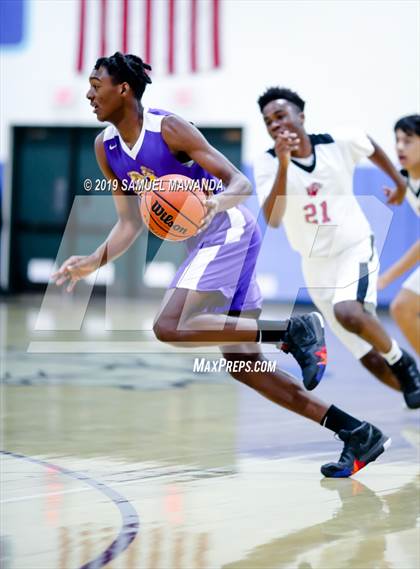 Thumbnail 1 in Lynwood vs  Van Nuys (Spot Up Christmas Classic) photogallery.