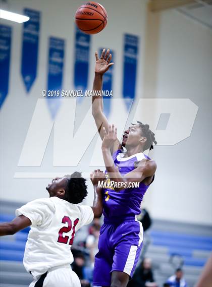 Thumbnail 1 in Lynwood vs  Van Nuys (Spot Up Christmas Classic) photogallery.