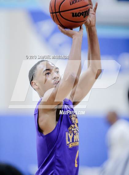 Thumbnail 3 in Lynwood vs  Van Nuys (Spot Up Christmas Classic) photogallery.