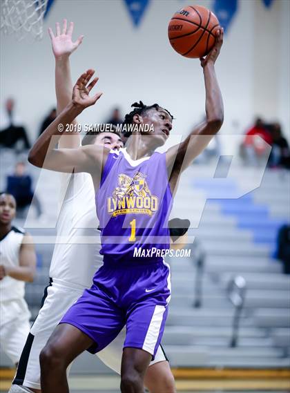 Thumbnail 2 in Lynwood vs  Van Nuys (Spot Up Christmas Classic) photogallery.