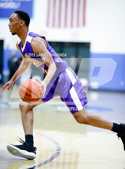 Thumbnail 1 in Lynwood vs  Van Nuys (Spot Up Christmas Classic) photogallery.