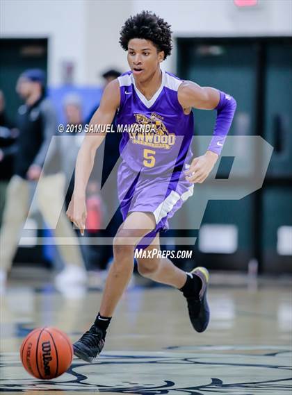 Thumbnail 3 in Lynwood vs  Van Nuys (Spot Up Christmas Classic) photogallery.