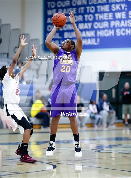 Thumbnail 1 in Lynwood vs  Van Nuys (Spot Up Christmas Classic) photogallery.