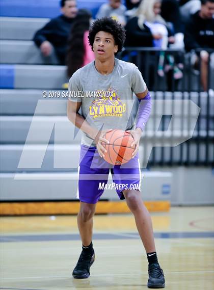 Thumbnail 3 in Lynwood vs  Van Nuys (Spot Up Christmas Classic) photogallery.