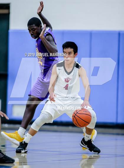 Thumbnail 3 in Lynwood vs  Van Nuys (Spot Up Christmas Classic) photogallery.