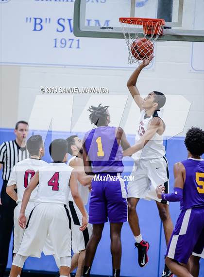 Thumbnail 3 in Lynwood vs  Van Nuys (Spot Up Christmas Classic) photogallery.