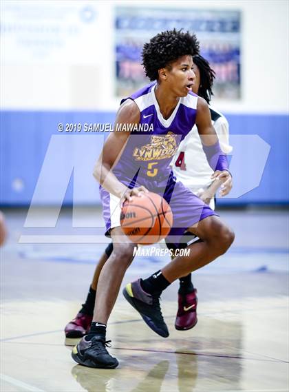 Thumbnail 1 in Lynwood vs  Van Nuys (Spot Up Christmas Classic) photogallery.