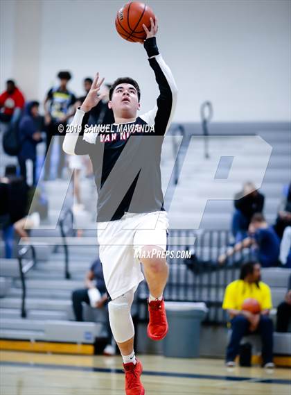 Thumbnail 2 in Lynwood vs  Van Nuys (Spot Up Christmas Classic) photogallery.