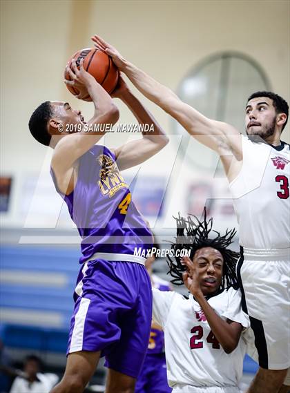 Thumbnail 3 in Lynwood vs  Van Nuys (Spot Up Christmas Classic) photogallery.