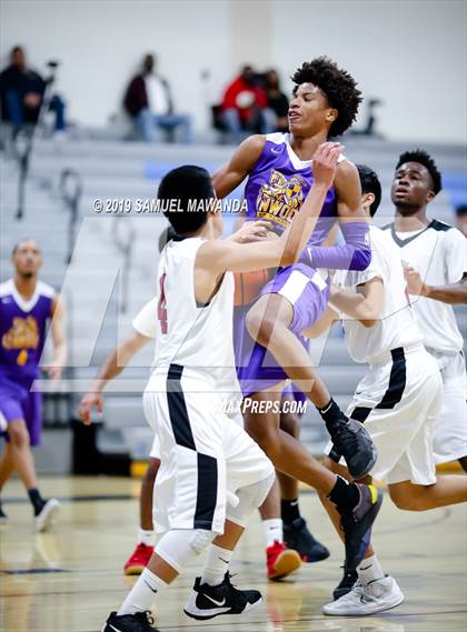 Thumbnail 3 in Lynwood vs  Van Nuys (Spot Up Christmas Classic) photogallery.