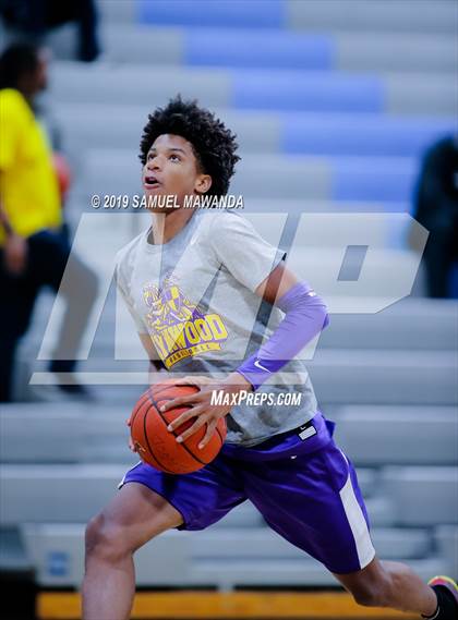 Thumbnail 2 in Lynwood vs  Van Nuys (Spot Up Christmas Classic) photogallery.