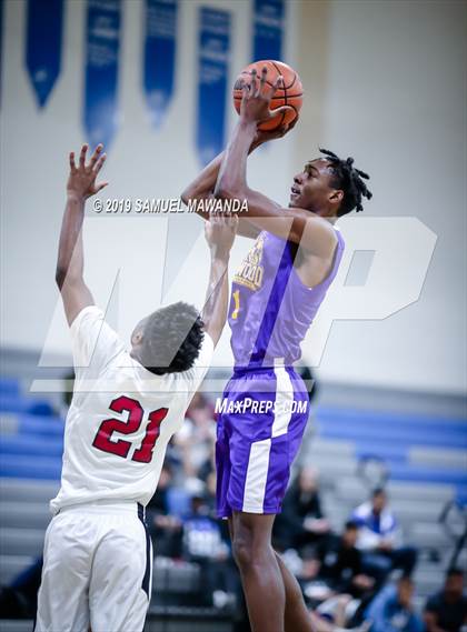 Thumbnail 2 in Lynwood vs  Van Nuys (Spot Up Christmas Classic) photogallery.