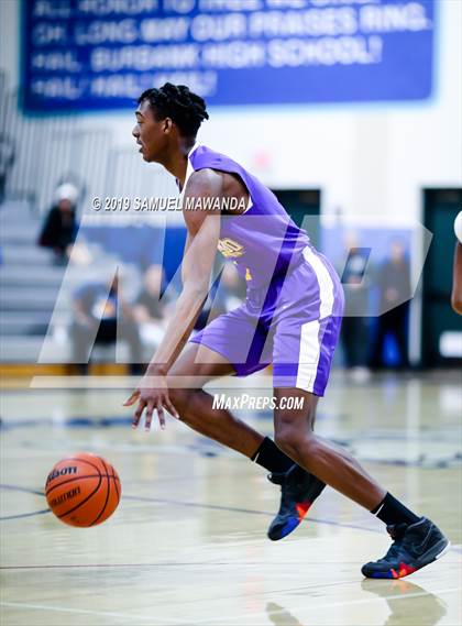 Thumbnail 2 in Lynwood vs  Van Nuys (Spot Up Christmas Classic) photogallery.