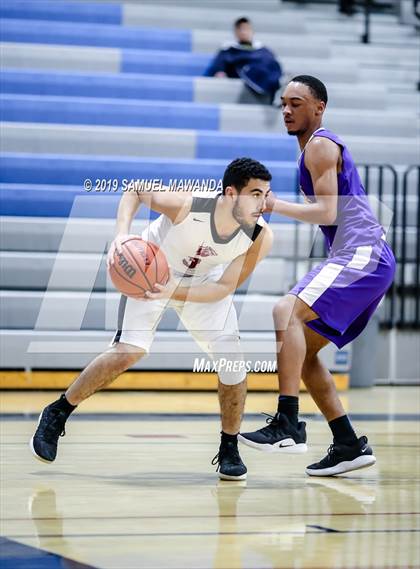 Thumbnail 2 in Lynwood vs  Van Nuys (Spot Up Christmas Classic) photogallery.