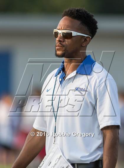 Thumbnail 1 in Northwestern @ Byrnes photogallery.