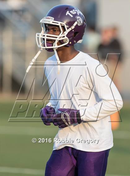 Thumbnail 1 in Northwestern @ Byrnes photogallery.