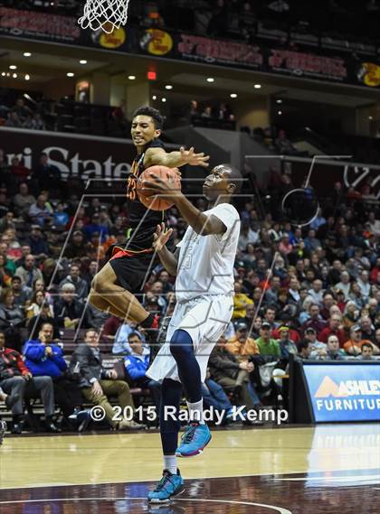 Thumbnail 3 in Chino Hills vs Oak Hill Academy  (Bass Pro Tournament of Champions) photogallery.