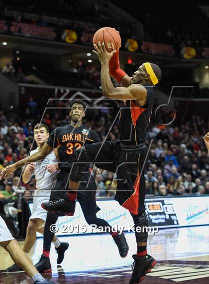 Thumbnail 3 in Chino Hills vs Oak Hill Academy  (Bass Pro Tournament of Champions) photogallery.